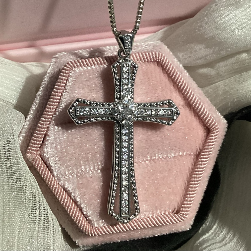 💋Beautiful SilverCZ Diamond Cross Pendant Neckla…